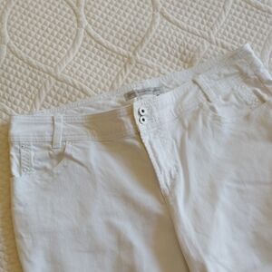 Chico's Platinum Stretch Denim Capris